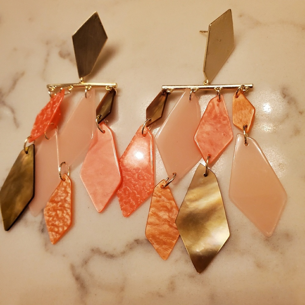 Kendra Scott Peach Earrings